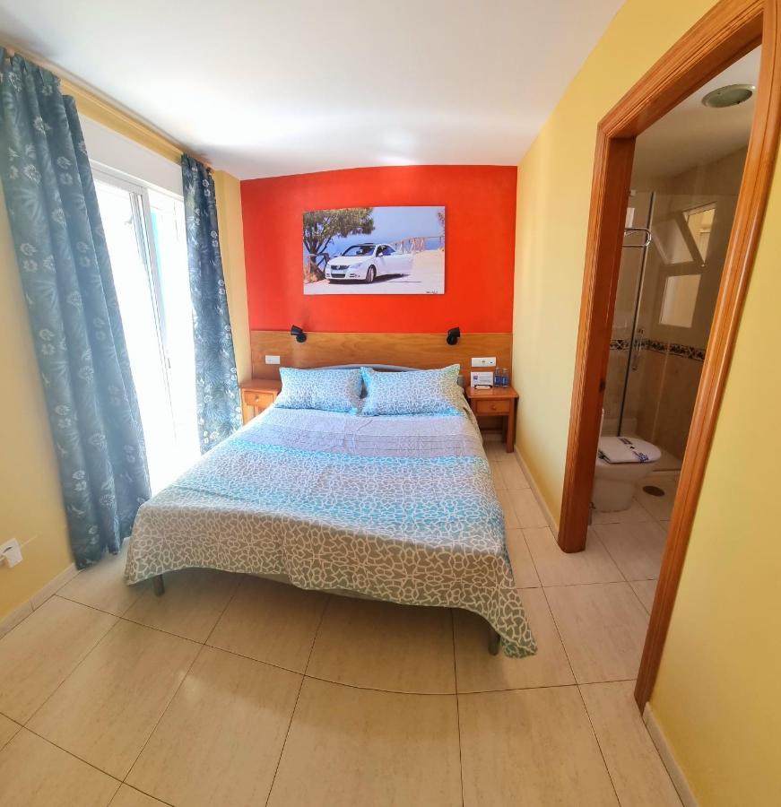 Hostal La Estacion Benajarafe Exteriér fotografie