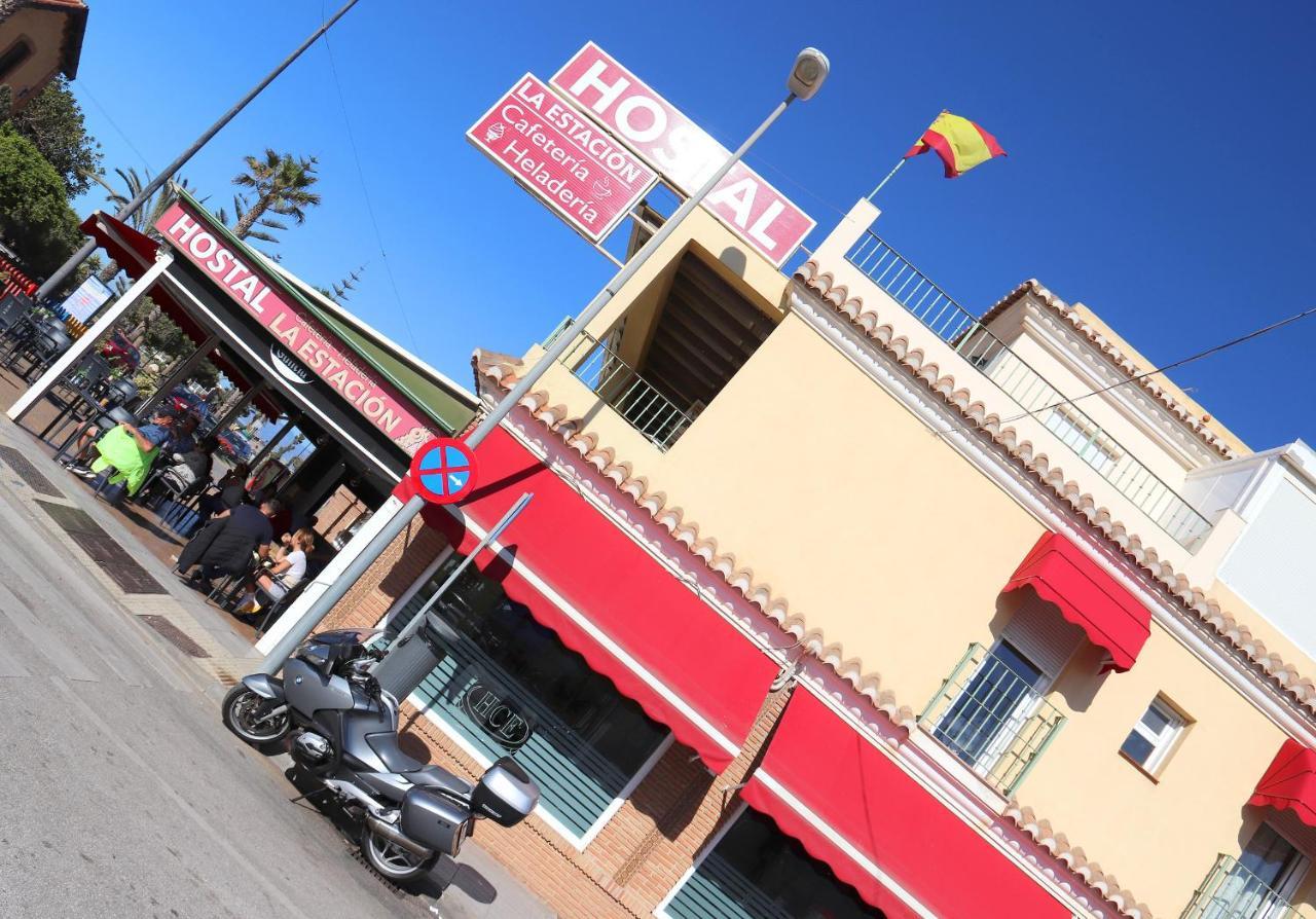 Hostal La Estacion Benajarafe Exteriér fotografie