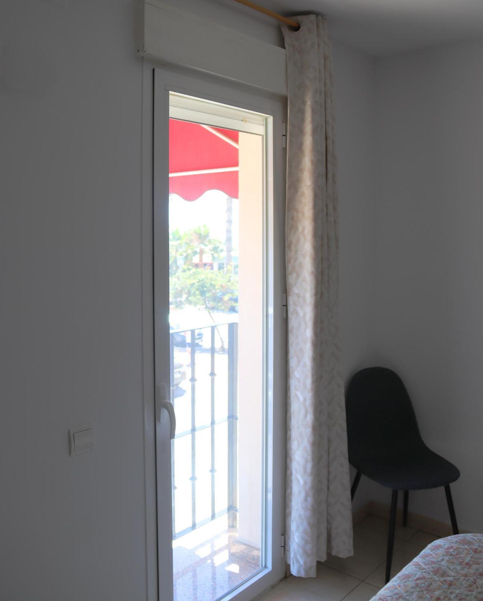 Hostal La Estacion Benajarafe Exteriér fotografie